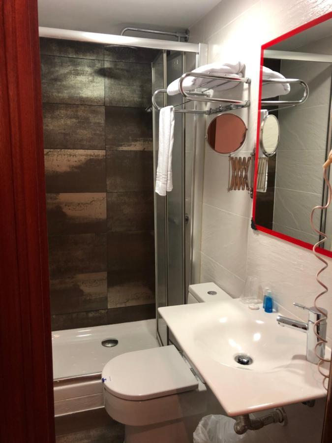 Hostal Astoria มาดริด ภายนอก รูปภาพ