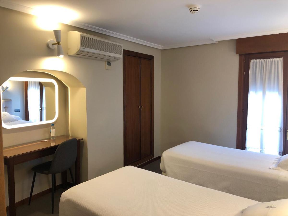 Hostal Astoria มาดริด ภายนอก รูปภาพ