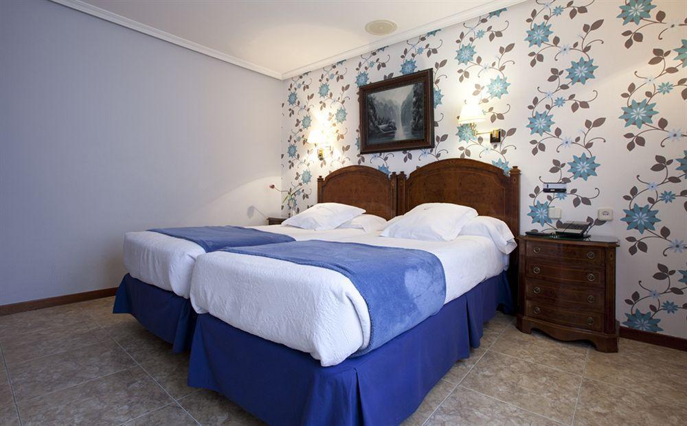 Hostal Astoria มาดริด ภายนอก รูปภาพ